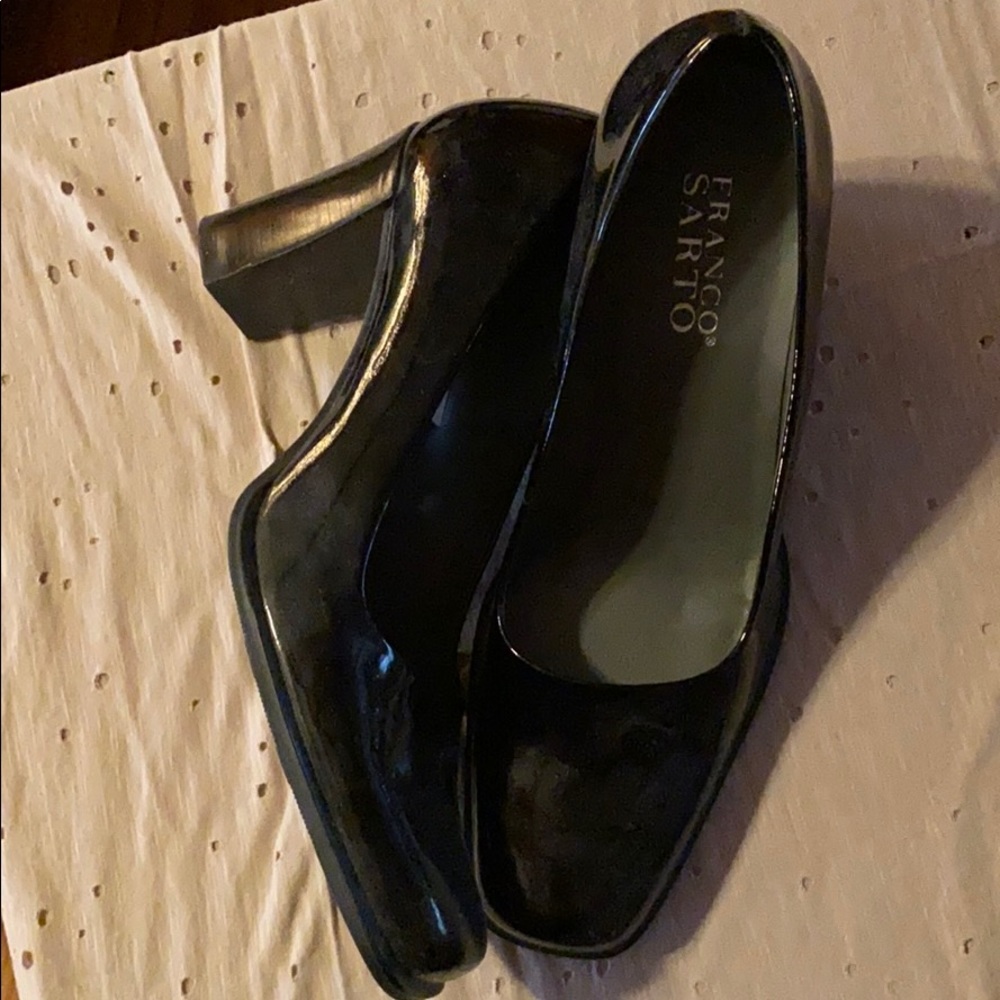 Black patent leather shoes with box